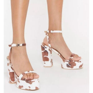 Nasty Gal Cow Will I Know Platform Heels Size 9